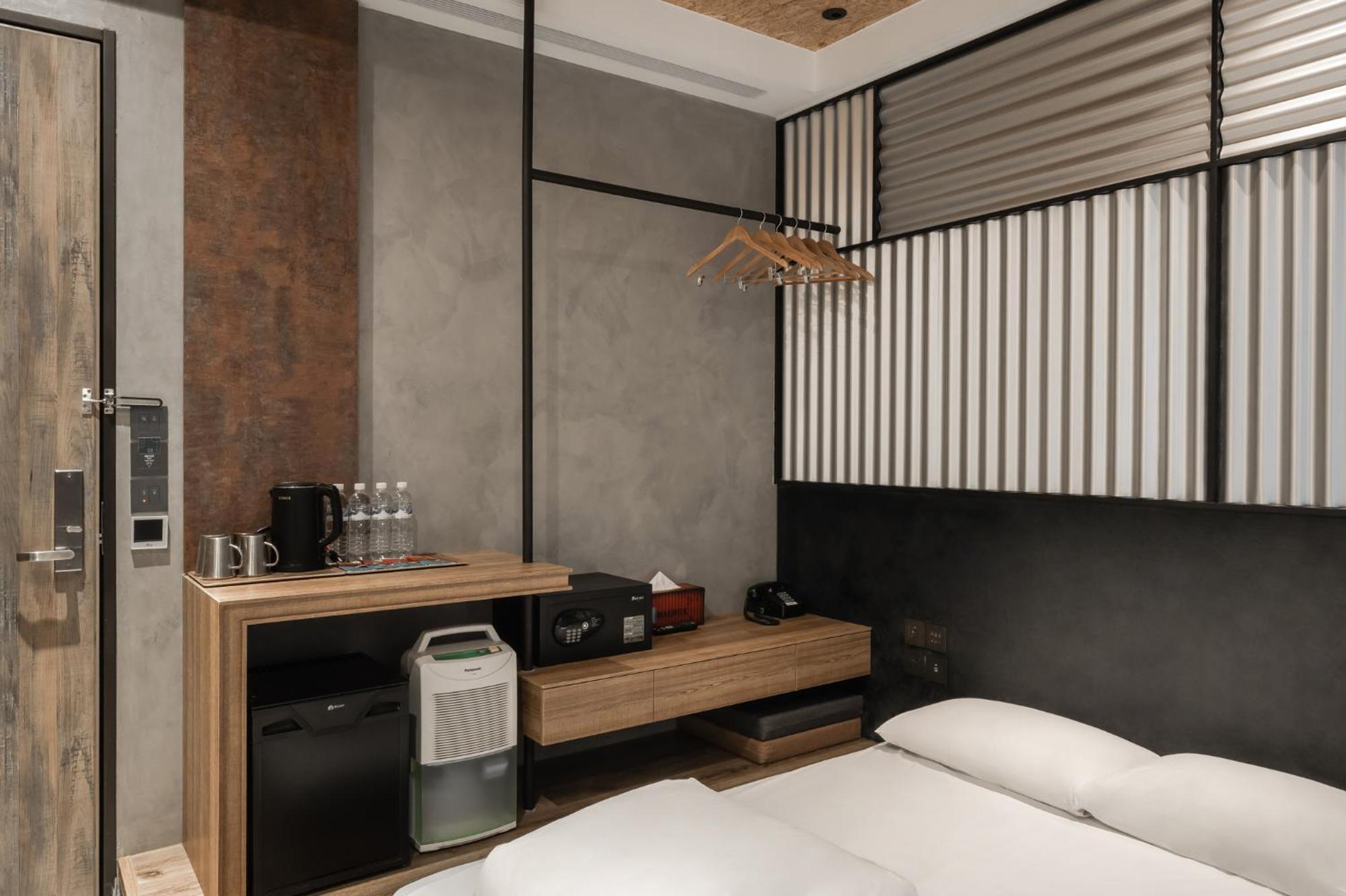 Hotel Leisure 台南行旅-巷弄潮旅 المظهر الخارجي الصورة